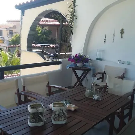Ananias House فيلة Karianí