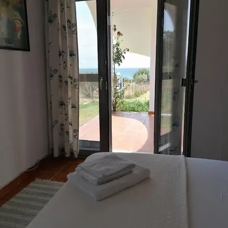 فيلة Ananias House *