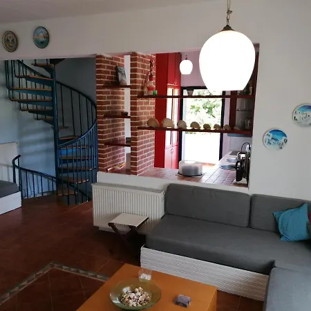 Ananias House Villa *