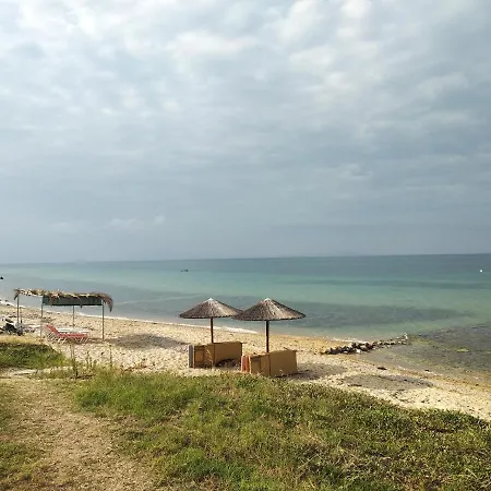 Ananias House Villa Karianí