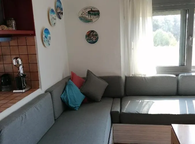 Ananias House Villa Karianí
