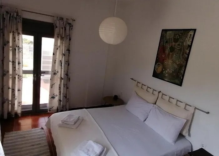 Ananias House Karianí